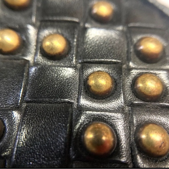 BOTTEGA VENETA VINTAGE STUDDED INTRECCIATO ZIP AROUND LEATHER LONG WALLET - Picture 8 of 16